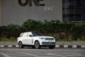 Land Rover Range Rover 2026 Luxury SUV